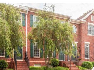 112 Hatfield Ln, Raleigh, NC 27603