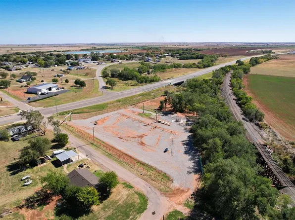 301 E Caddo St, Cordell, OK 73632