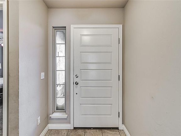 5th image of 2802 Trailwood Dr