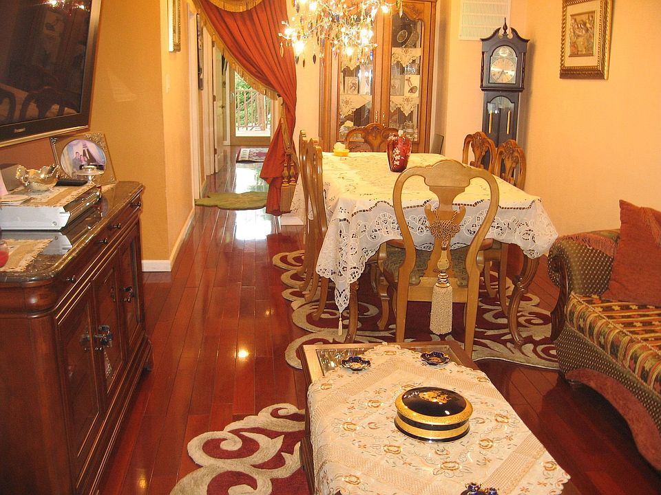2nd image of 106 Regis Dr