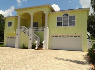 7250 Court Dr, New Port Richey, FL 34652