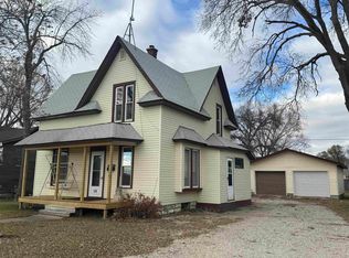 115 13th Ave, Charles City, IA 50616
