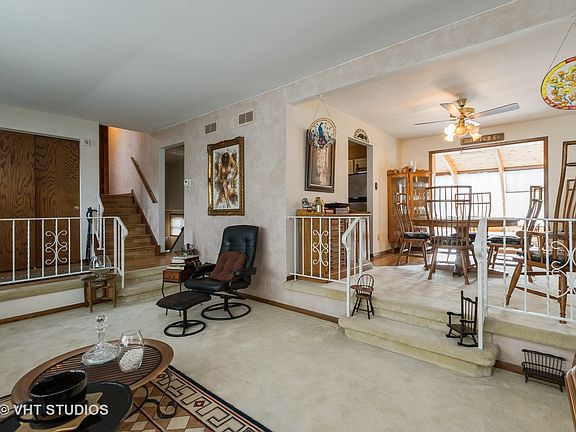 4th image of 8445 W Sun Valley Dr