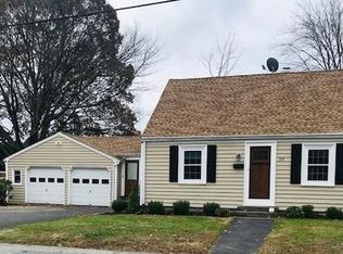 24 Bridgton Rd, Cranston, RI 02910