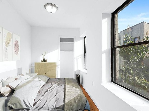 2nd image of 412 E 9th St APT 20