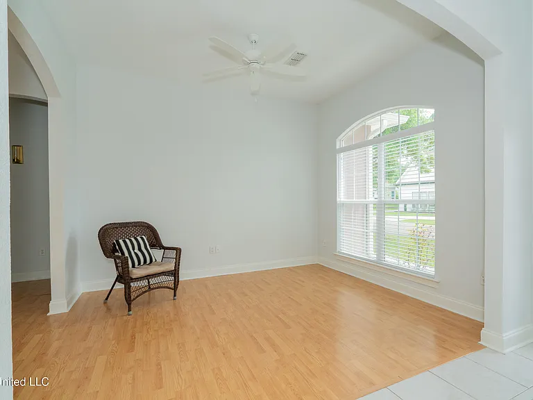 24 Pelican Cove Ln — Photo 7