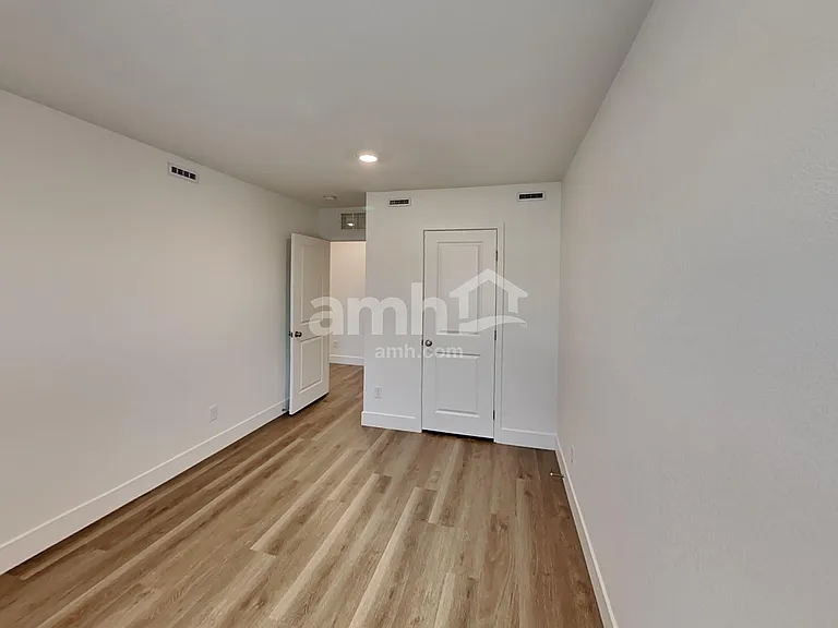 4594 Camden Bridge St — Photo 22