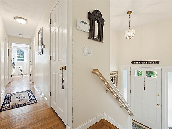 5th image of 1 Fisher St