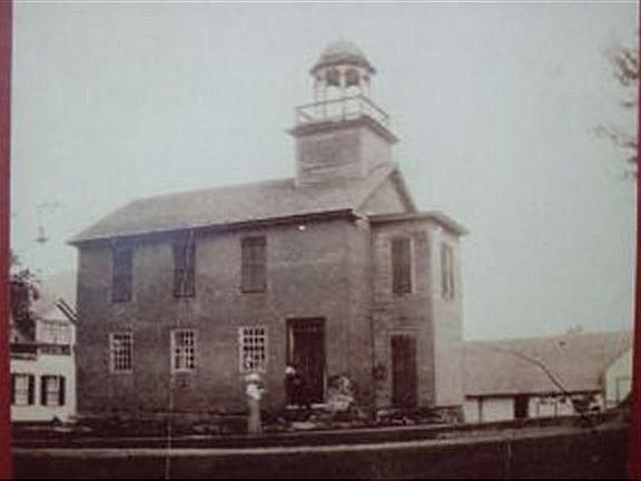 1827 Schoolhouse