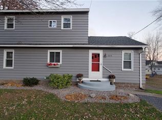 6076 W Lake Rd, Auburn, NY 13021