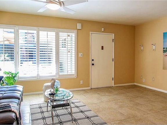 4th image of 2105 E Ocean Blvd Unit 4