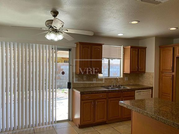 3rd image of 52190 Avenida Villa