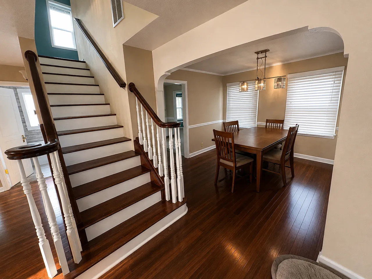 2 bed, 1351 sqft, $2,200 — Photo 4