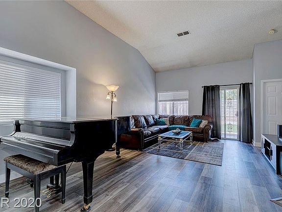 4th image of 3037 Kennewick Dr