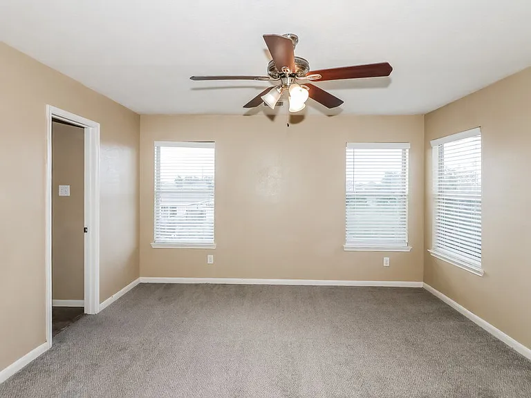 20710 Tayman Oaks Dr — Photo 10