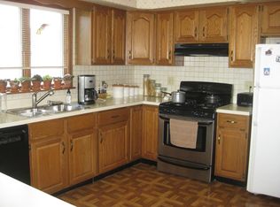 5250 W Henderson St, Chicago, IL 60641