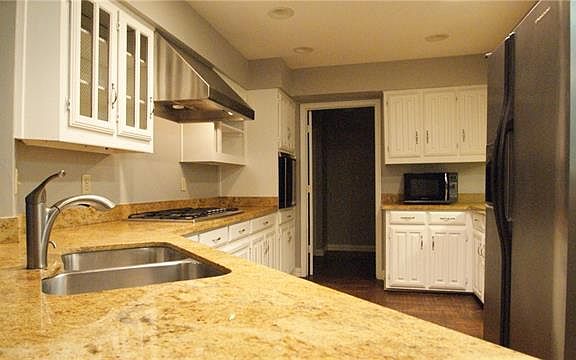 5th image of 6124 Southern Knoll Dr