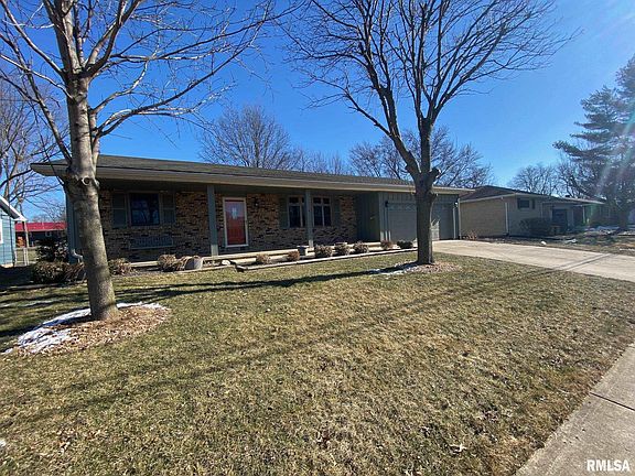 2nd image of 226 Cypress St