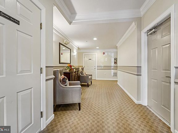5th image of 11150 Chambers Ct Unit H