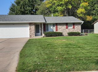 1000 Amberly Trl, Green Bay, WI 54311