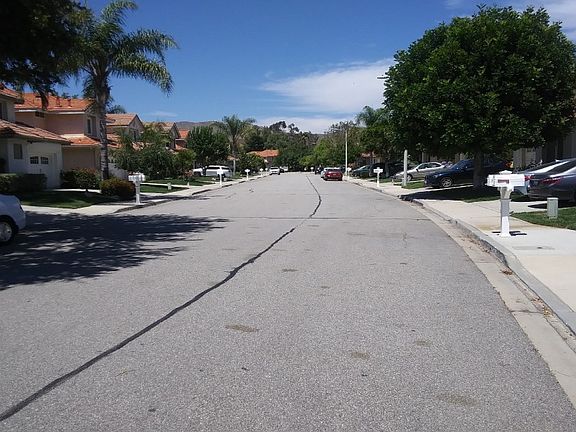 4th image of 205 Saint Croix Ct