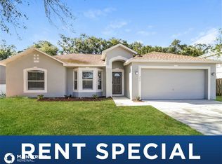 977 Cascades Park Trl, Deland, FL 32720