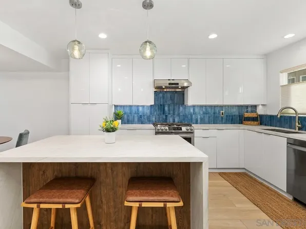 401 North Coast Hwy #303, Oceanside, CA 92054