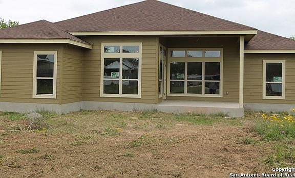 3rd image of 230 Blue Bonnet
