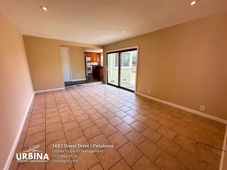 1667 Oneel Dr — Photo 9