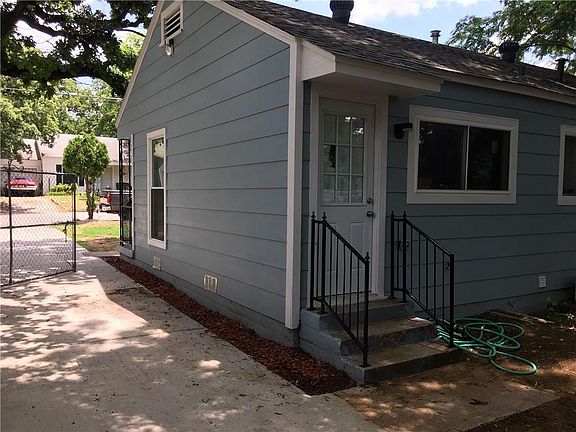 4th image of 1903 Oakwood St