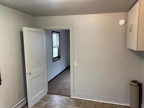 4th image of 32 Green St