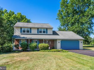 535 Game Farm Rd, Schwenksville, PA 19473