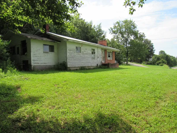 5126 Rock Creek Rd, Tullahoma, TN 37388