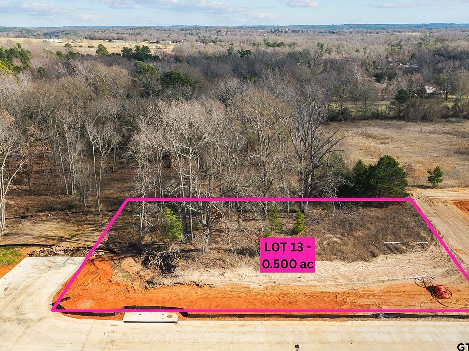 1st image of 17098 Woodcrest Cir