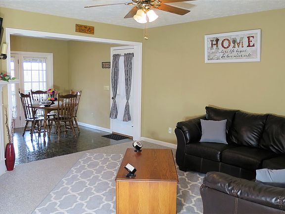 3rd image of 187 Jenny Ln