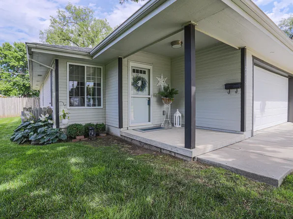 2615 S 8th St, Council Bluffs, IA 51501