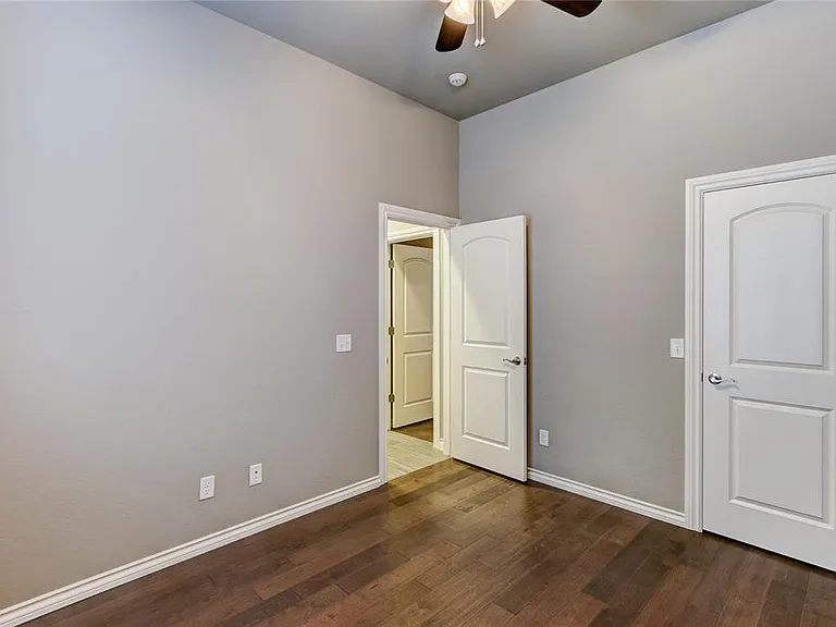 2809 Tranquilo Ln — Photo 33
