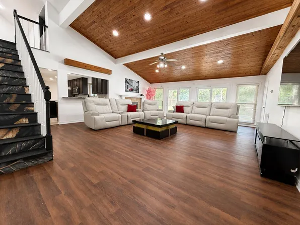 12407 Adams Run Dr, Cypress, TX 77429