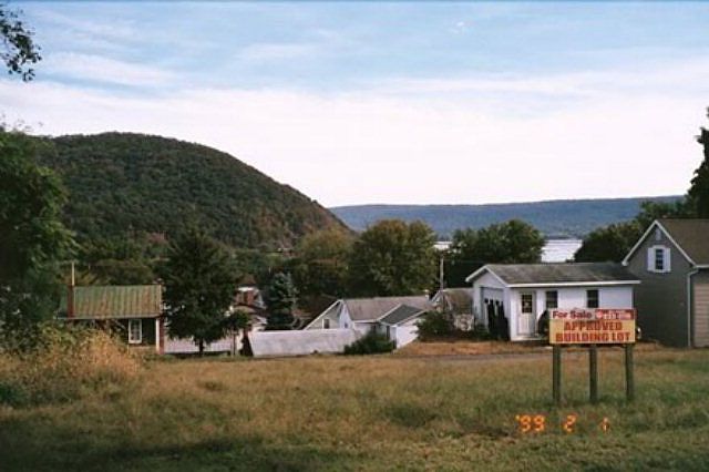 2nd image of 265 Stine St