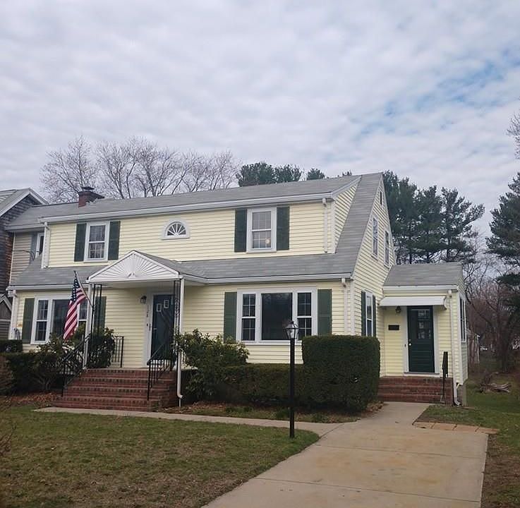 1st image of 128 Rock St