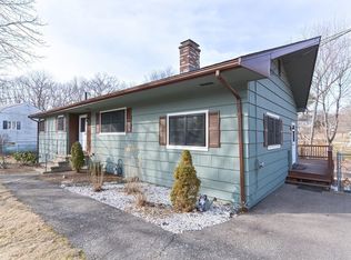 28 Sahlin Cir, Franklin, MA 02038