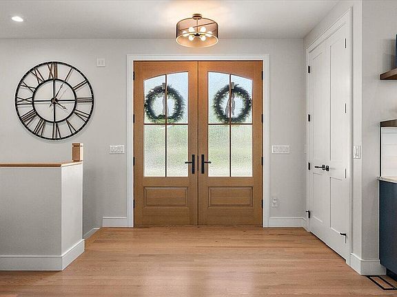 3rd image of 2815 Washington Ave