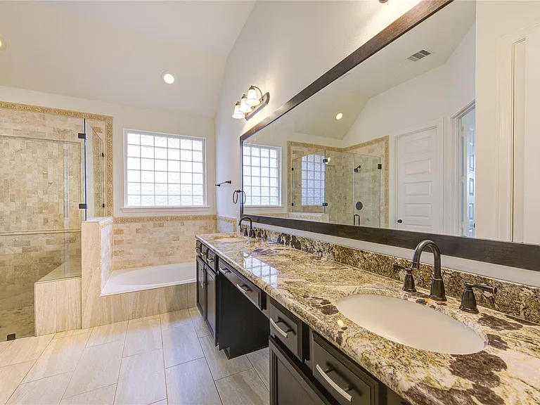 25642 Luna Vista Ln — Photo 32