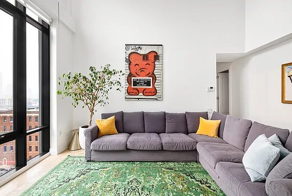 Living room, photo 5