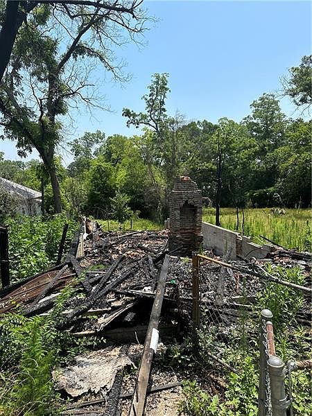 1st image of 1806 6th Ave
