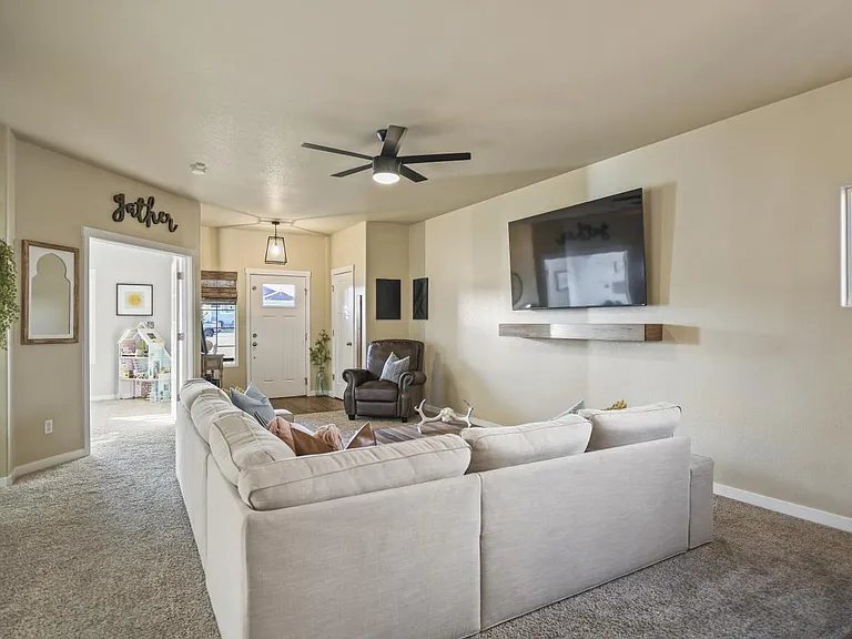 7685 Camille Ct — Photo 9