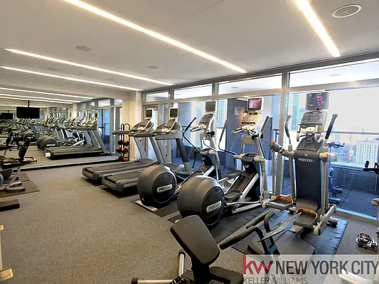 Rented by Keller Williams NYC | media 32