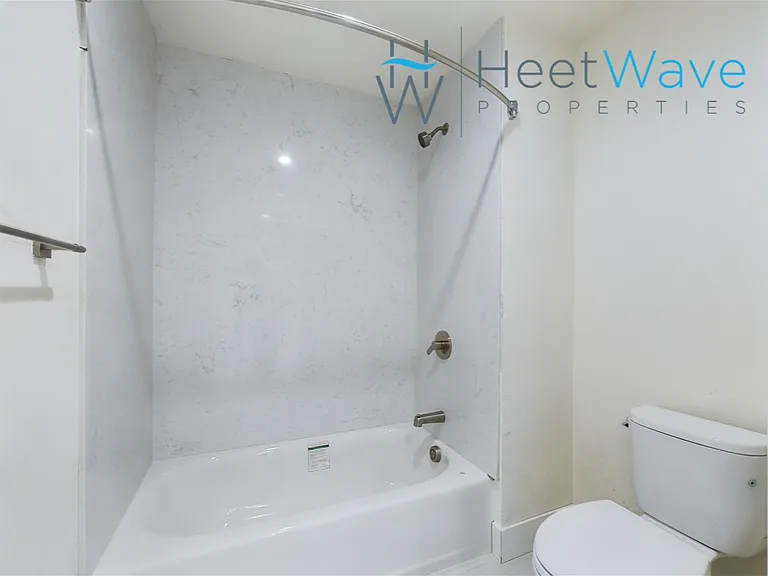 5071 72nd St #101 — Photo 6