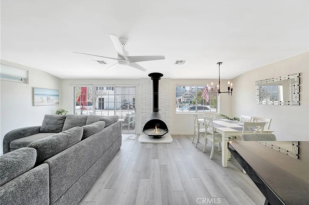 3 bed, 1200 sqft, $8,000 — Photo 3