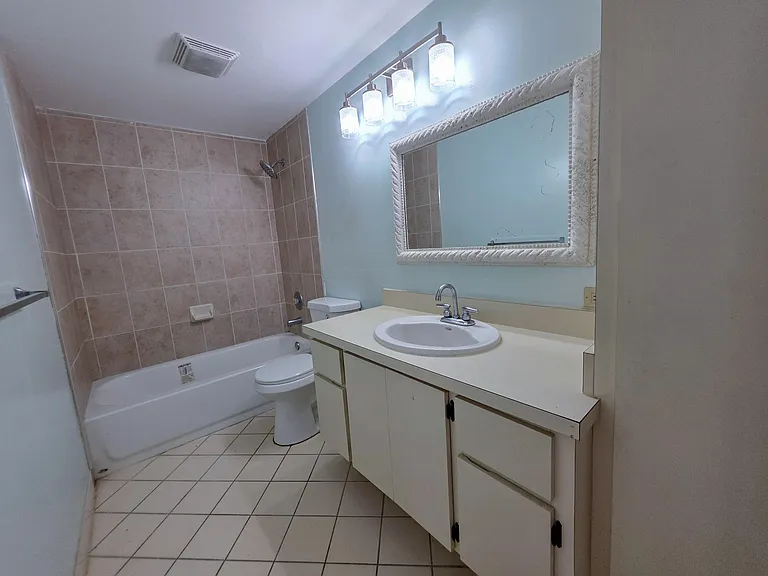 832 Blue Ridge Cir — Photo 10
